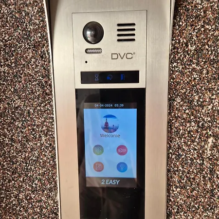 Nest سكوبجي